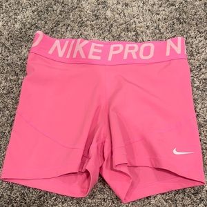 Nike pro spandex size M